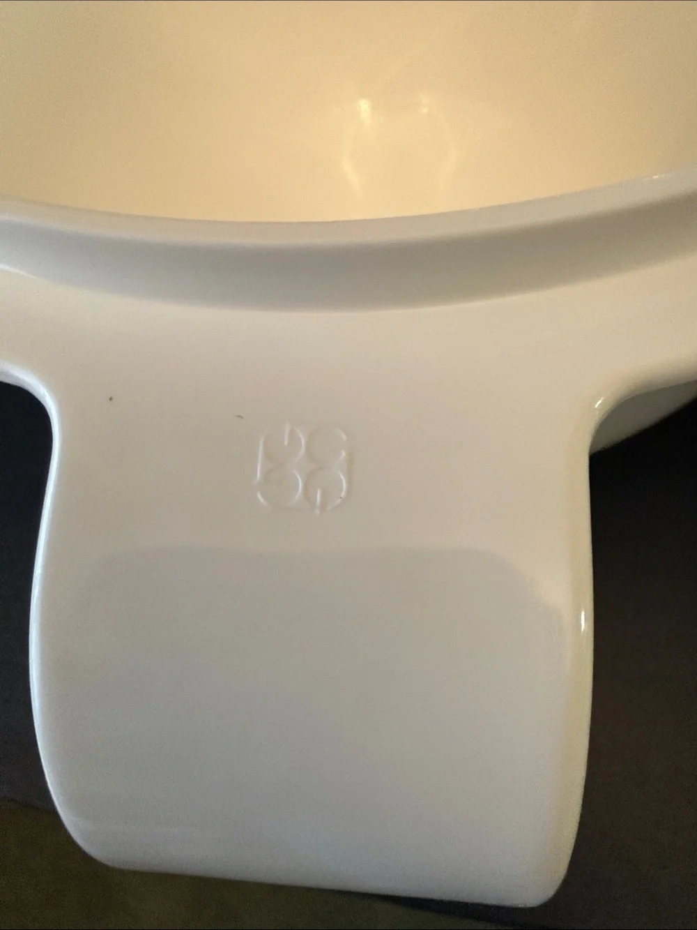 Guzzini Vintage Made in Italy White Mixing Bowls with Pour Spouts - Set of 2